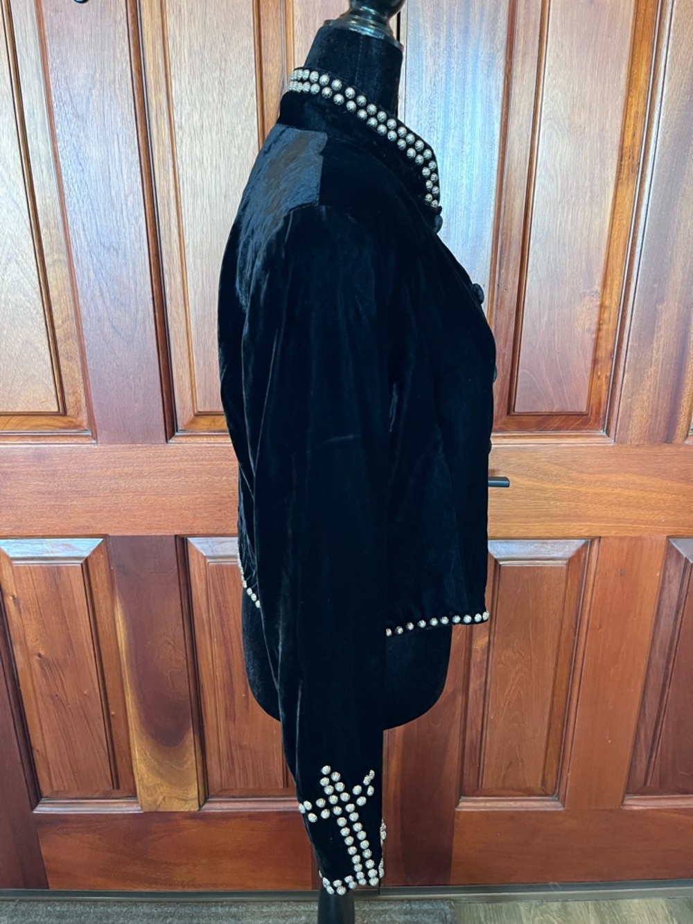 Double D Ranch Wear Black Velvet Studded  Crossess Womens Cropped Jacket Sz M - Picture 5 of 11
